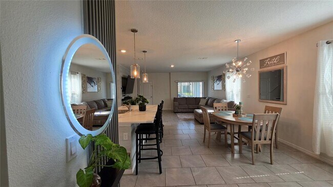 Building Photo - 16221 Admirals Cove Ln