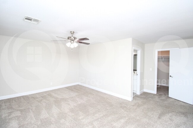 Building Photo - 1338 E Redfield Rd