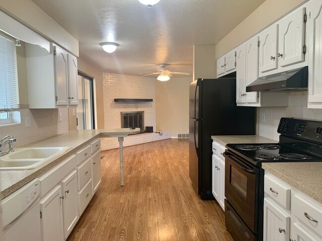 Building Photo - Charming, Updated Ranch-Style Home Near Lake Loveland