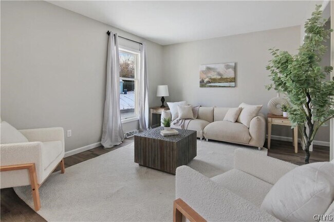 Building Photo - 4784 New Hope S