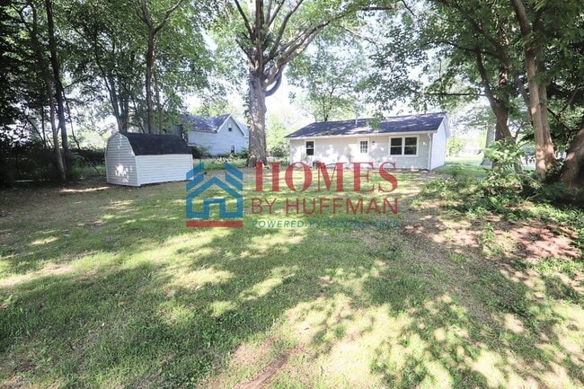 Building Photo - Three Bedroom House | Remodeled & Move in Ready | Deposit Special