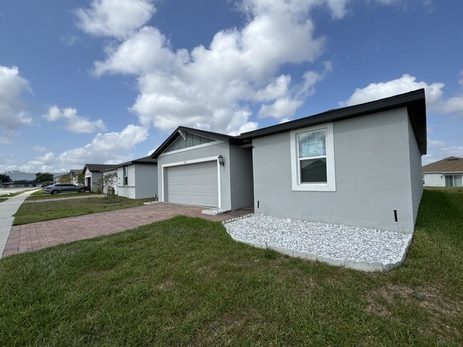 Building Photo - 512 Mckenna Dr