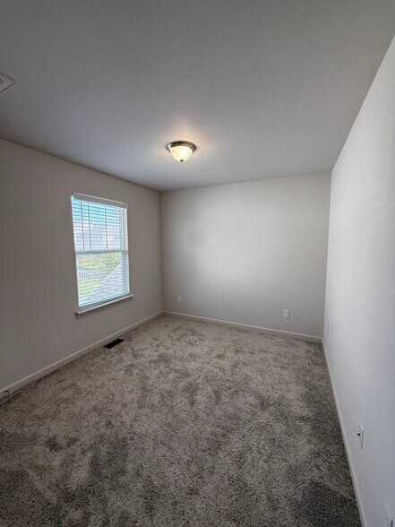 Bedroom #2 - 256 Old Woolen Mill Ln