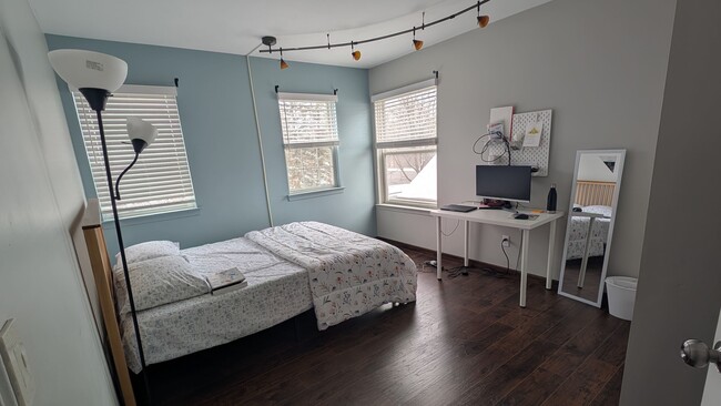 Building Photo - 1617 Norton Creek Blvd