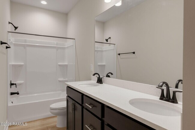 Building Photo - 106 Bejeweled Ave
