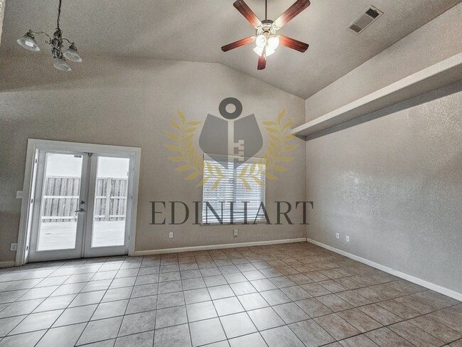 Building Photo - 448 W Serena Ave