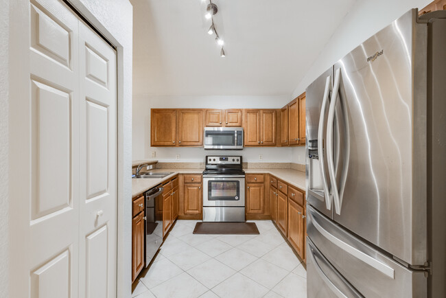 Building Photo - 10285 Barberry Ln