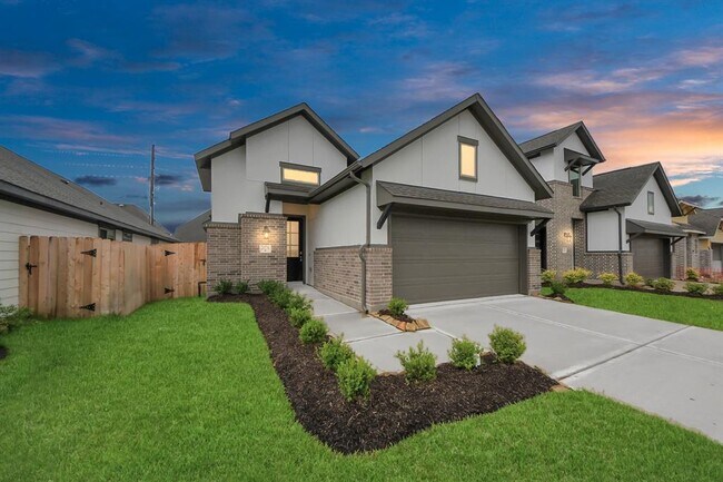 Building Photo - 20731 Sunseed Dr