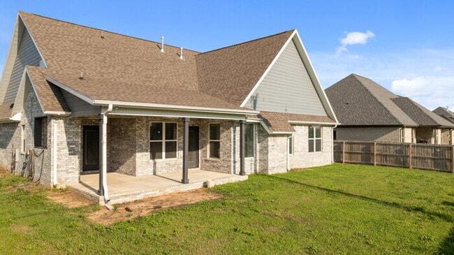 Building Photo - "Lovely 4-Bedroom Retreat with Fireplace &...