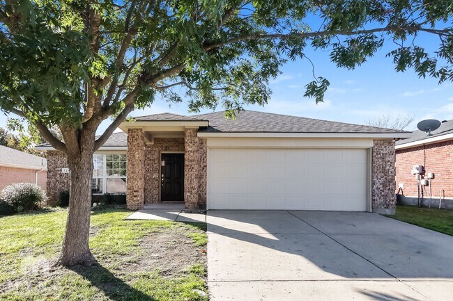 Building Photo - 729 Mahogany Dr