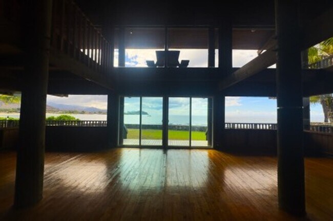 Building Photo - Steps from the Sand – Oceanfront Rental Av...