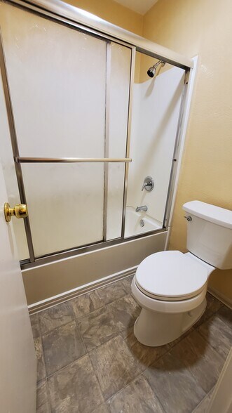 Building Photo - 3520 Lebon Dr