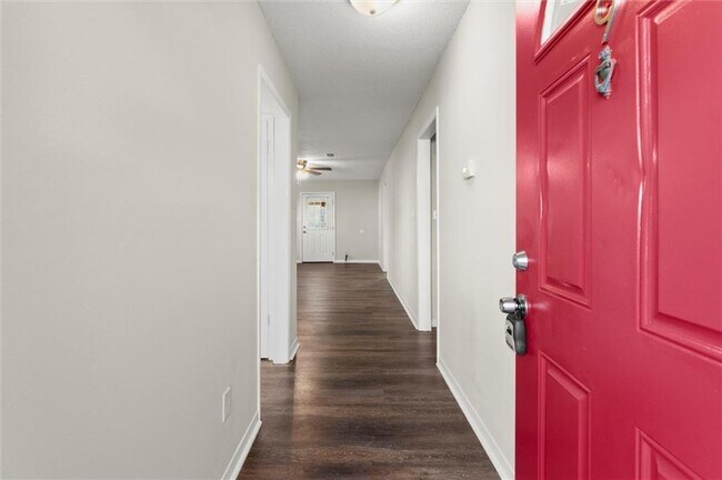 Building Photo - 5058 Jonesboro Rd