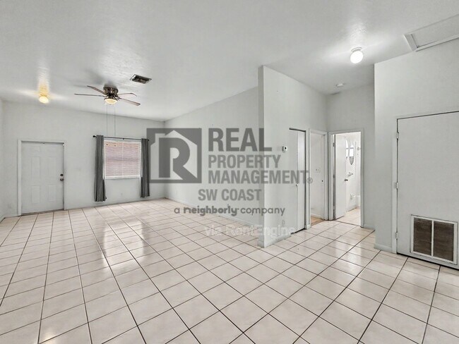 Building Photo - 1043 Abrams Blvd
