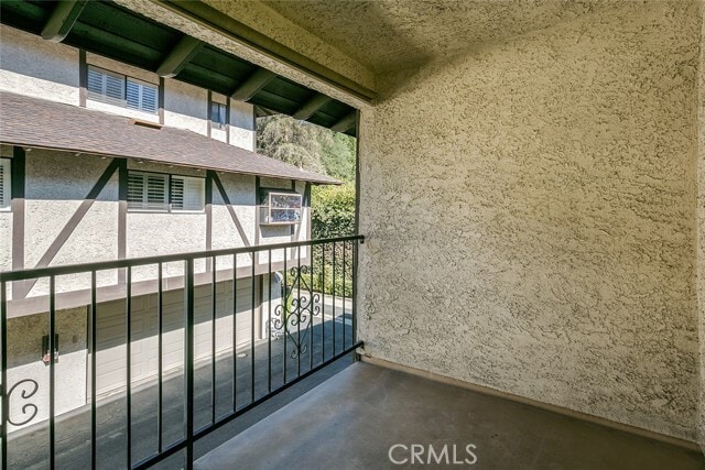 Building Photo - 402 El Centro St