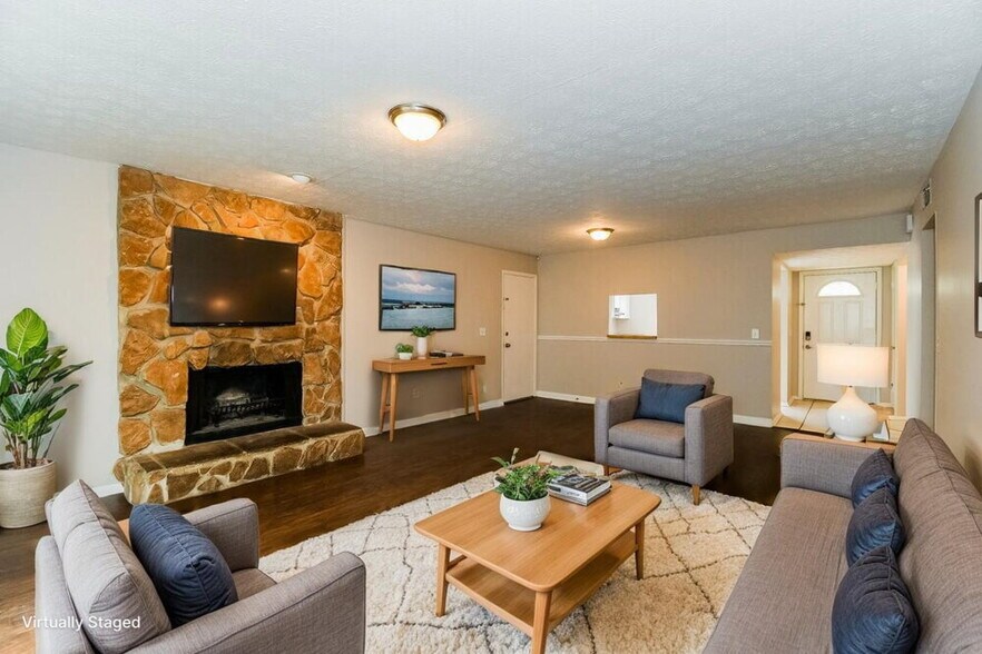 Building Photo - 7269 Sharbeth Dr S