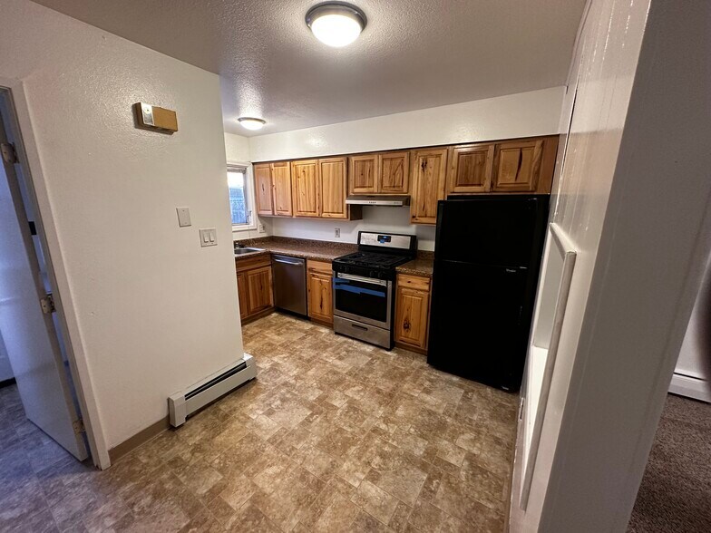 Building Photo - 4104 San Roberto Ave