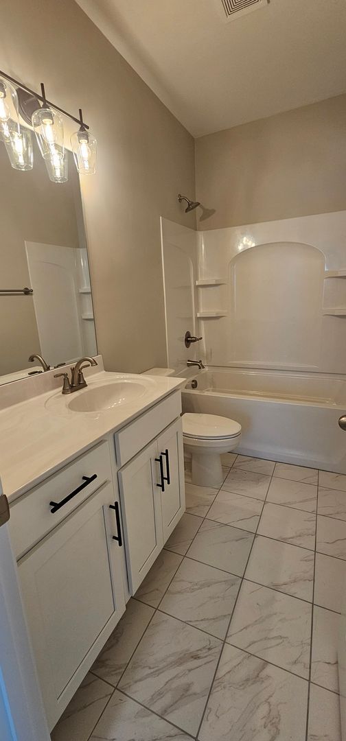 Building Photo - BRAND NEW! Lebanon Home For Lease