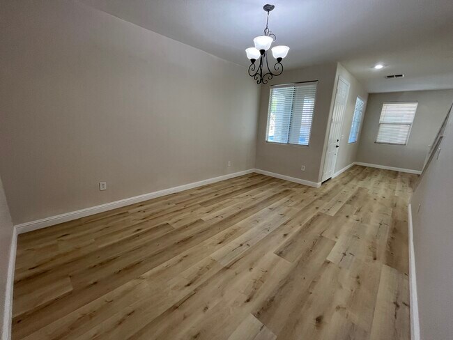 Building Photo - 2313 Scissortail Ct
