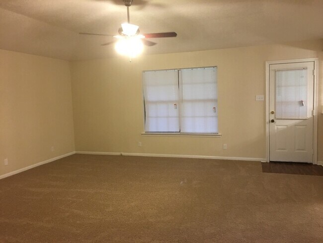 Building Photo - Coming Soon!