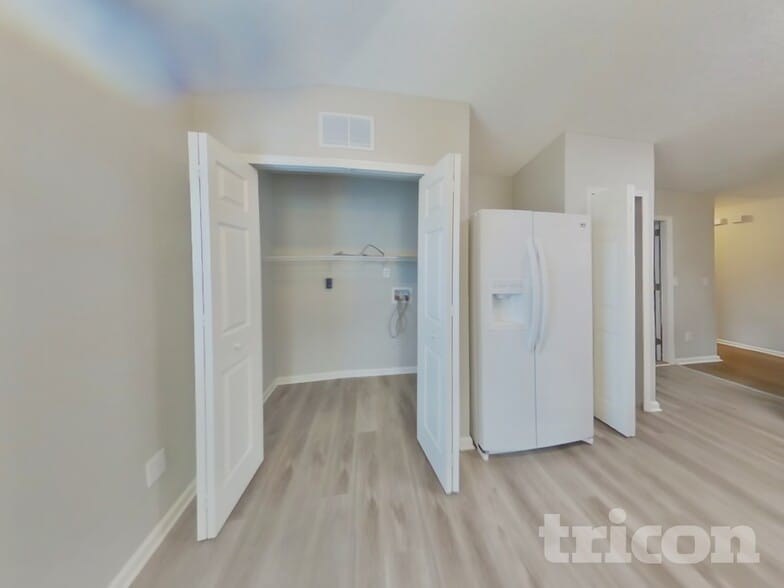 Building Photo - 3730 Maddie Ln