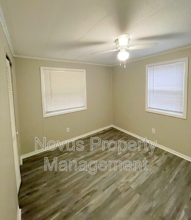 Building Photo - 60 Gees Ln