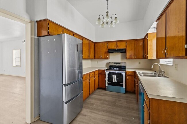 Building Photo - 1521 Avenue O