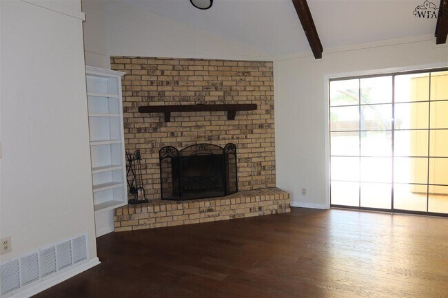 Building Photo - 2415 Bryan Glen St