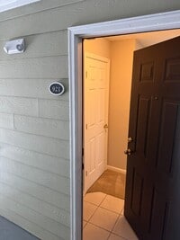 Building Photo - 100 Kensington Blvd