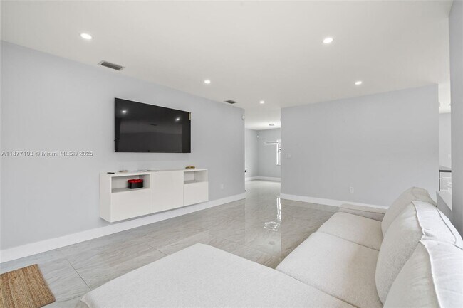 Building Photo - 11380 SW 180th St