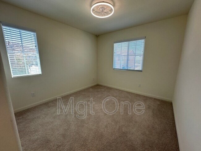 Building Photo - 12844 Sovite Way