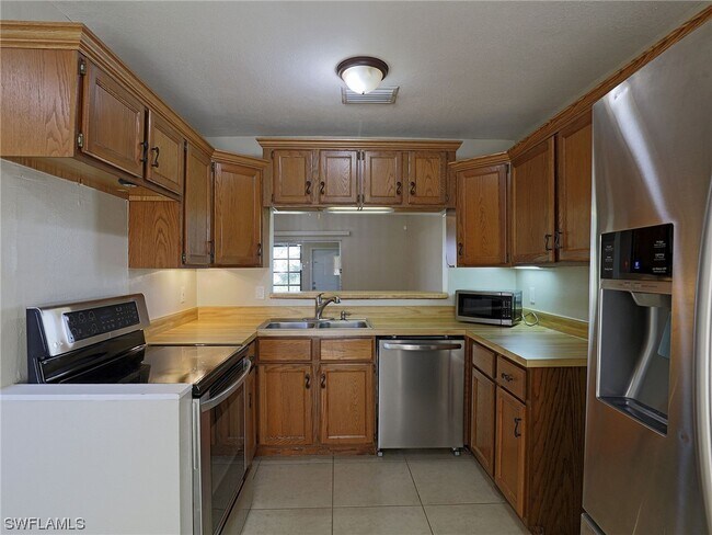 Building Photo - 7493 Pebble Beach Rd