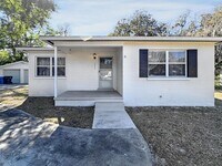 Building Photo - 1009 N Forbes Rd