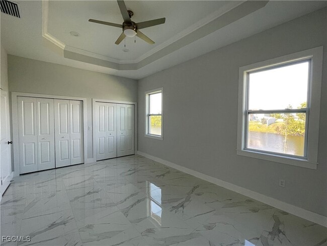 Building Photo - 721 NE 11th Terrace