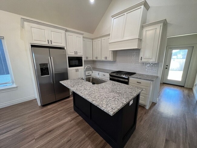 Building Photo - Easy Living with AMRR: Beautiful 4-Bedroom Home Near HEB