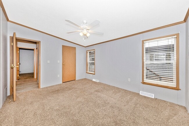 Building Photo - 16114 McGregor Dr