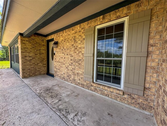 Building Photo - 624 Morrison Dr
