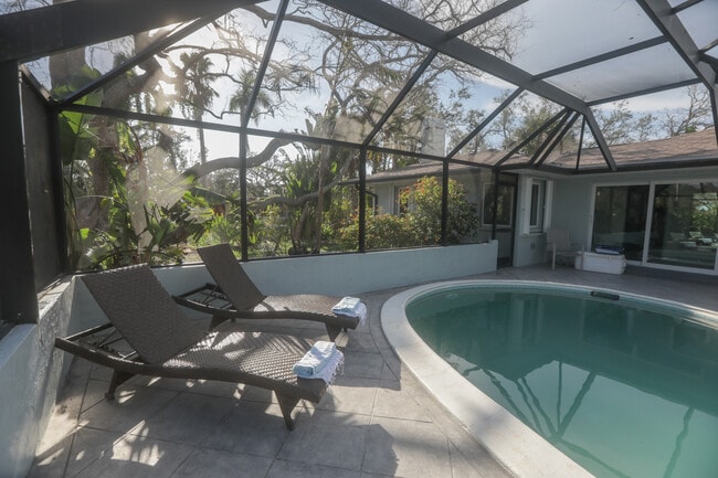 Building Photo - 8560 Heron Lagoon Cir