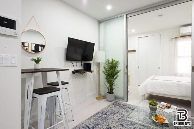 Primary Photo - 1 bedroom in New York NY 10075
