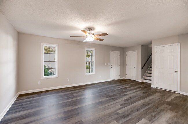 Building Photo - Villa Rica Rental