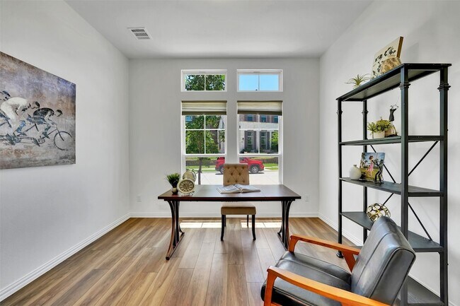 Building Photo - 8216 Bethpage Dr
