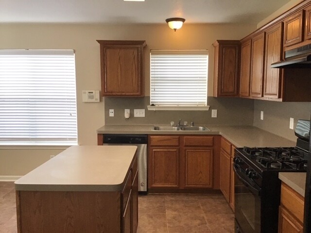 Building Photo - 18018 Melissa Springs Dr