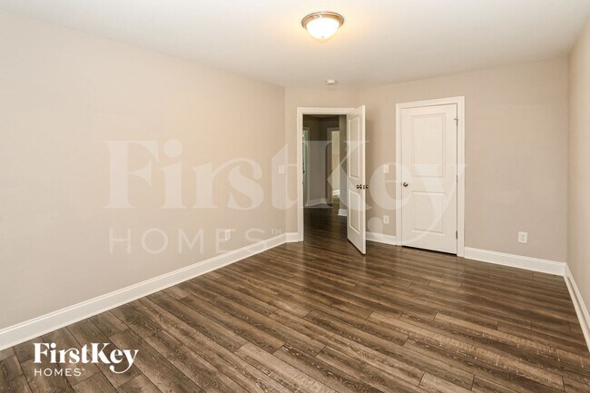 Building Photo - 119 Cline St