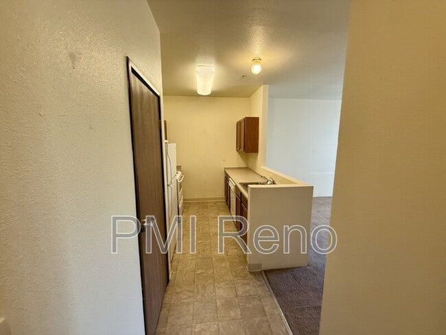 Building Photo - 1600 I St