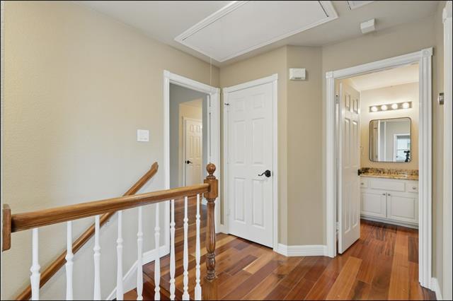 Building Photo - 727 Ashleigh Ln