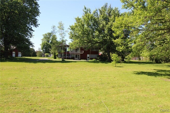 Building Photo - 6363 Muskrat Bay Rd