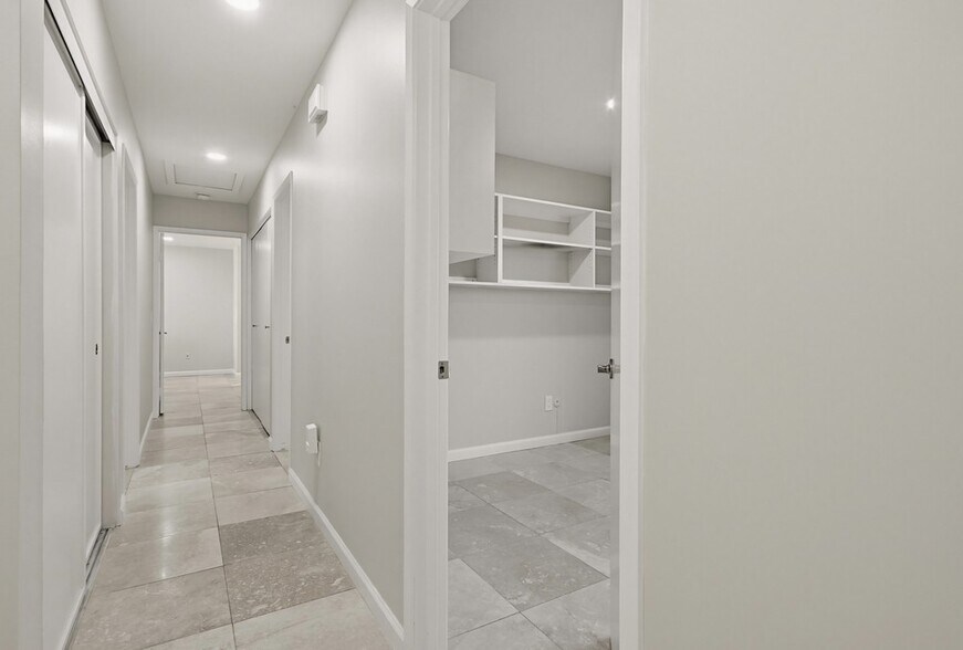 Building Photo - 17440 Plaza Cerado