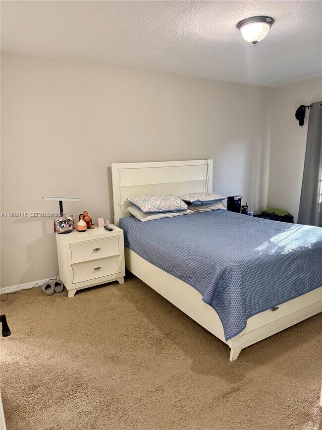 Building Photo - 16811 NW 14th Ave