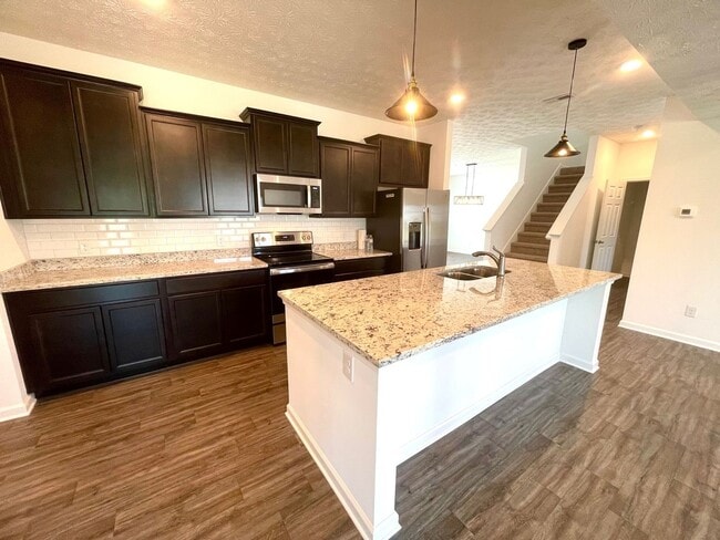 Building Photo - Gorgeous New Construction Home!