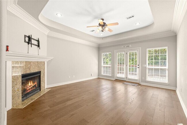 Building Photo - 621 Rockcliff Rd
